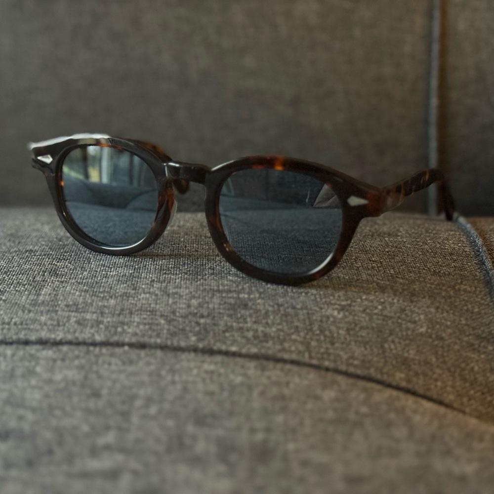 Men's Tortoise Shell Sunglasses - Picture 3 of 5